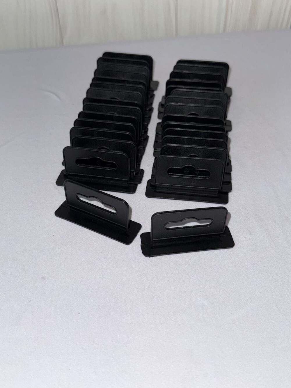 30 Pieces Black Plastic Hang Tabs for Retail Display (b8)